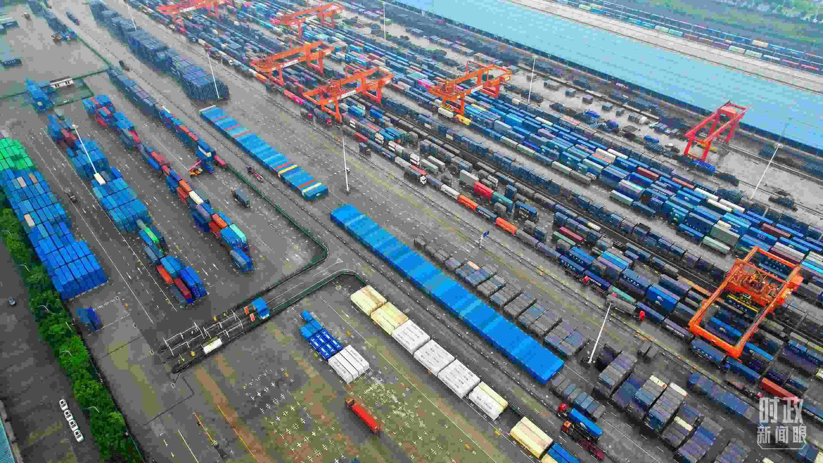 △重慶國際物流樞紐園區(qū)。（總臺央視記者范凱拍攝）