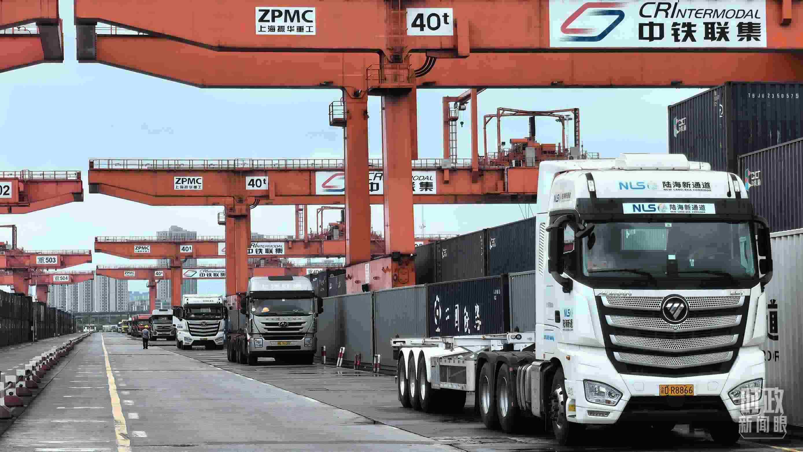 △重慶國際物流樞紐園區(qū)。（總臺央視記者趙化拍攝）