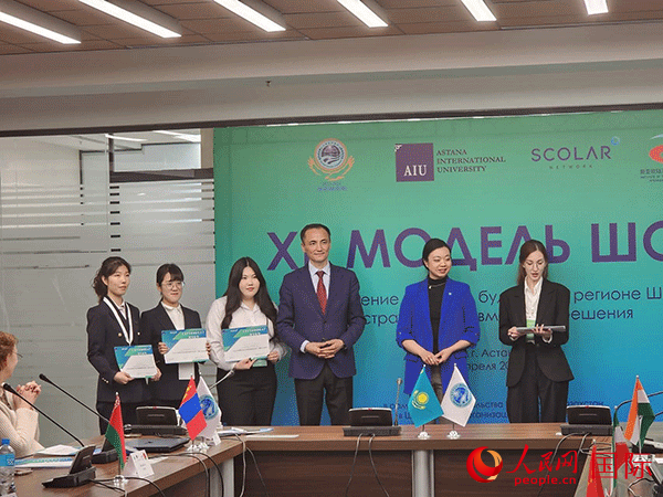 中國代表榮獲“最佳代表”獎(jiǎng)。人民網(wǎng)記者 李強(qiáng)攝