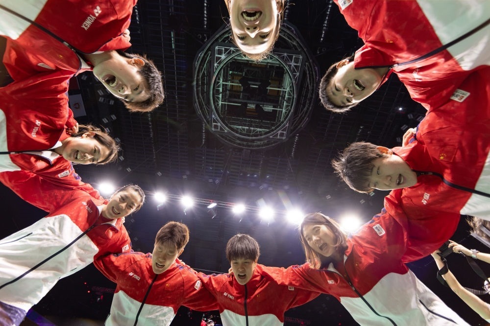 5月5日，中國隊在賽前互相鼓勵。新華社記者 江宏景 攝