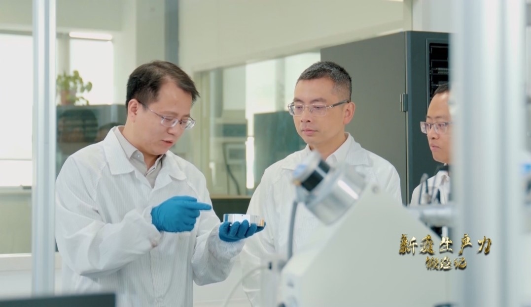 長(zhǎng)沙巴斯夫杉杉電池材料研究院，正在進(jìn)行電池材料研究。