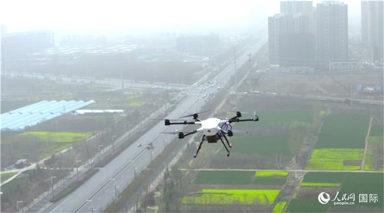 無人機。人民網(wǎng)記者 劉寧攝