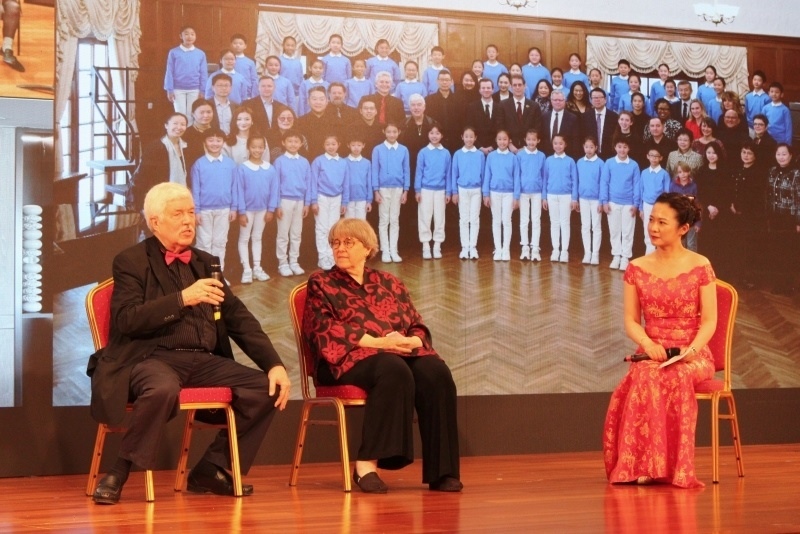 3、費城交響樂團小提琴手戴維·布斯講述自己與中國50多年的友好故事。 伊莎貝爾·羅德里格斯攝