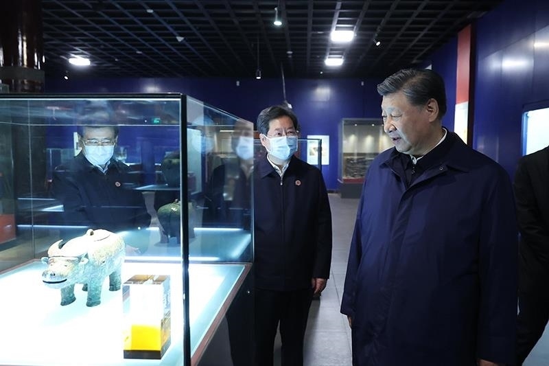△2022年10月28日，習(xí)近平總書(shū)記在河南安陽(yáng)市殷墟博物館考察。
