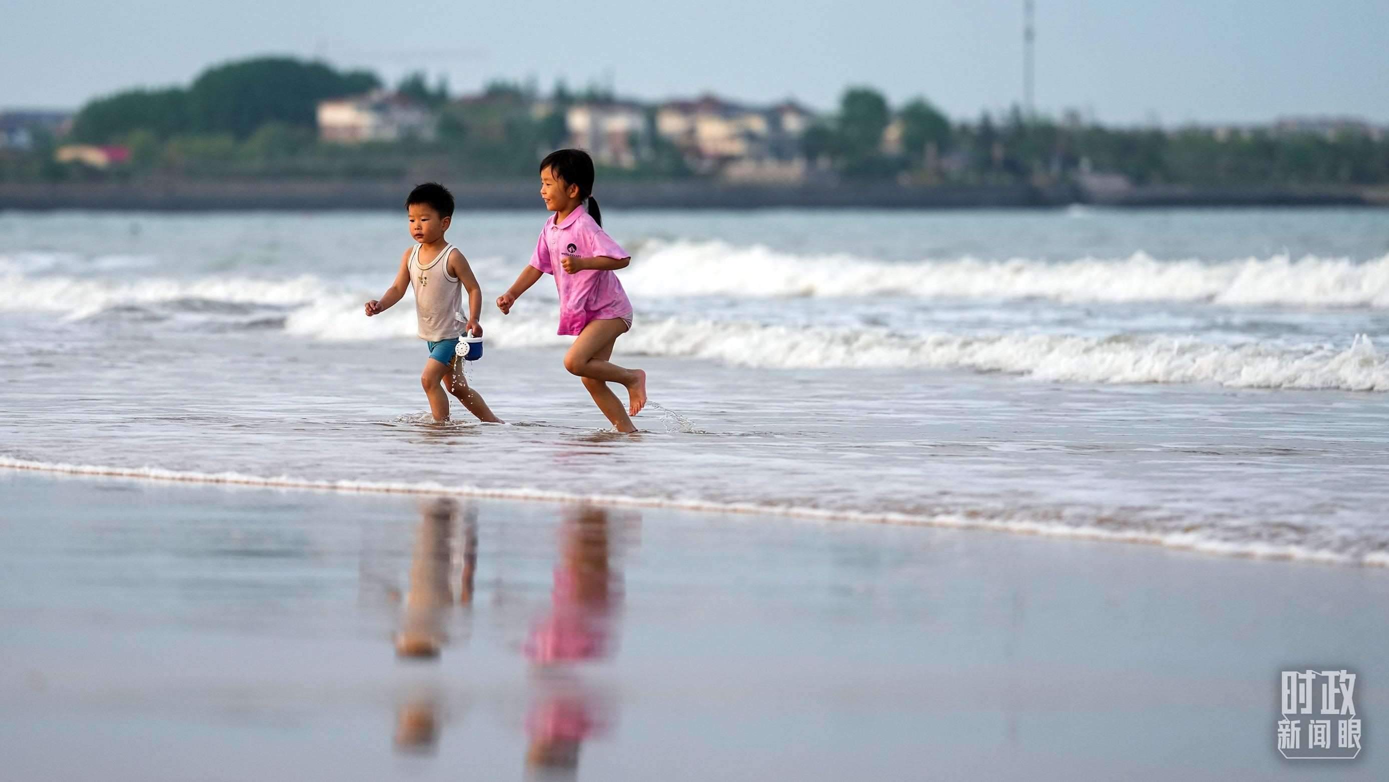山東日照陽(yáng)光海岸。（總臺(tái)國(guó)廣記者李晉拍攝）