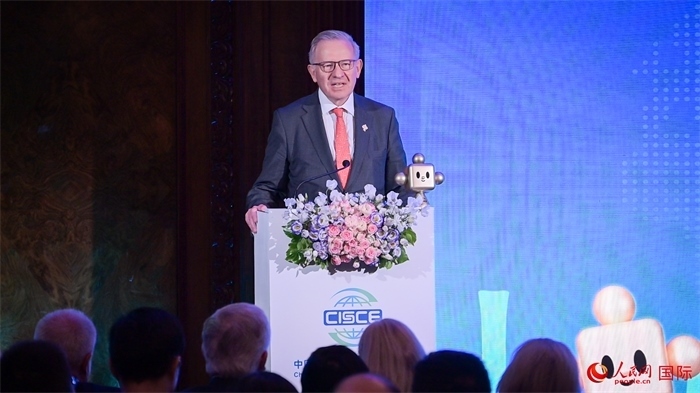 英中貿(mào)易協(xié)會(huì)主席古沛勤爵士致辭。人民網(wǎng) 郭錦標(biāo)攝