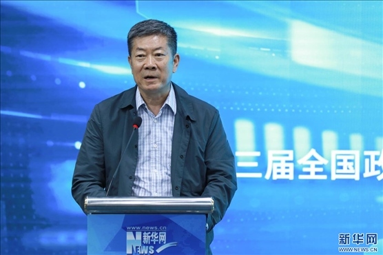 中國版權協(xié)會理事長、第十三屆全國政協(xié)文化文史和學習委員會副主任、新聞出版總署原副署長、國家版權局原副局長閻曉宏現(xiàn)場致辭