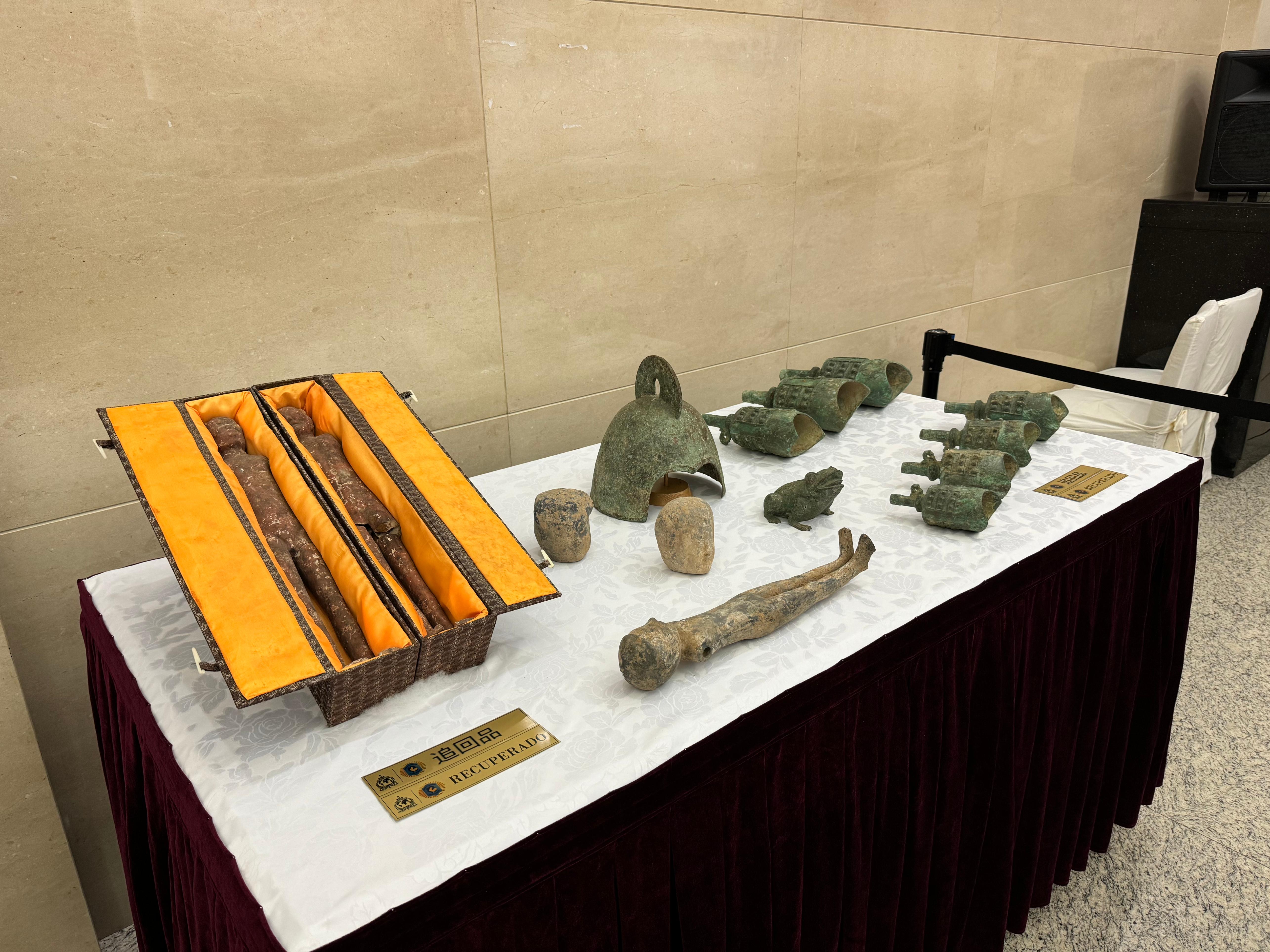 阿根廷返還的14件文物藝術(shù)品。國(guó)家文物局供圖