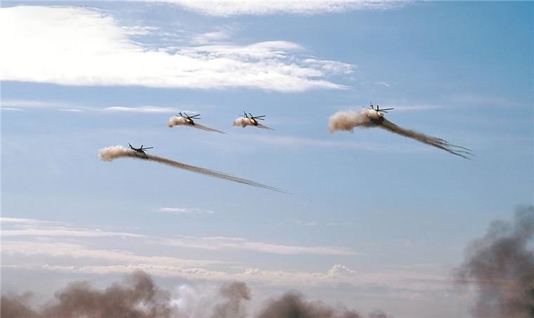 △“和平使命—2021”上合組織聯(lián)合反恐軍演。