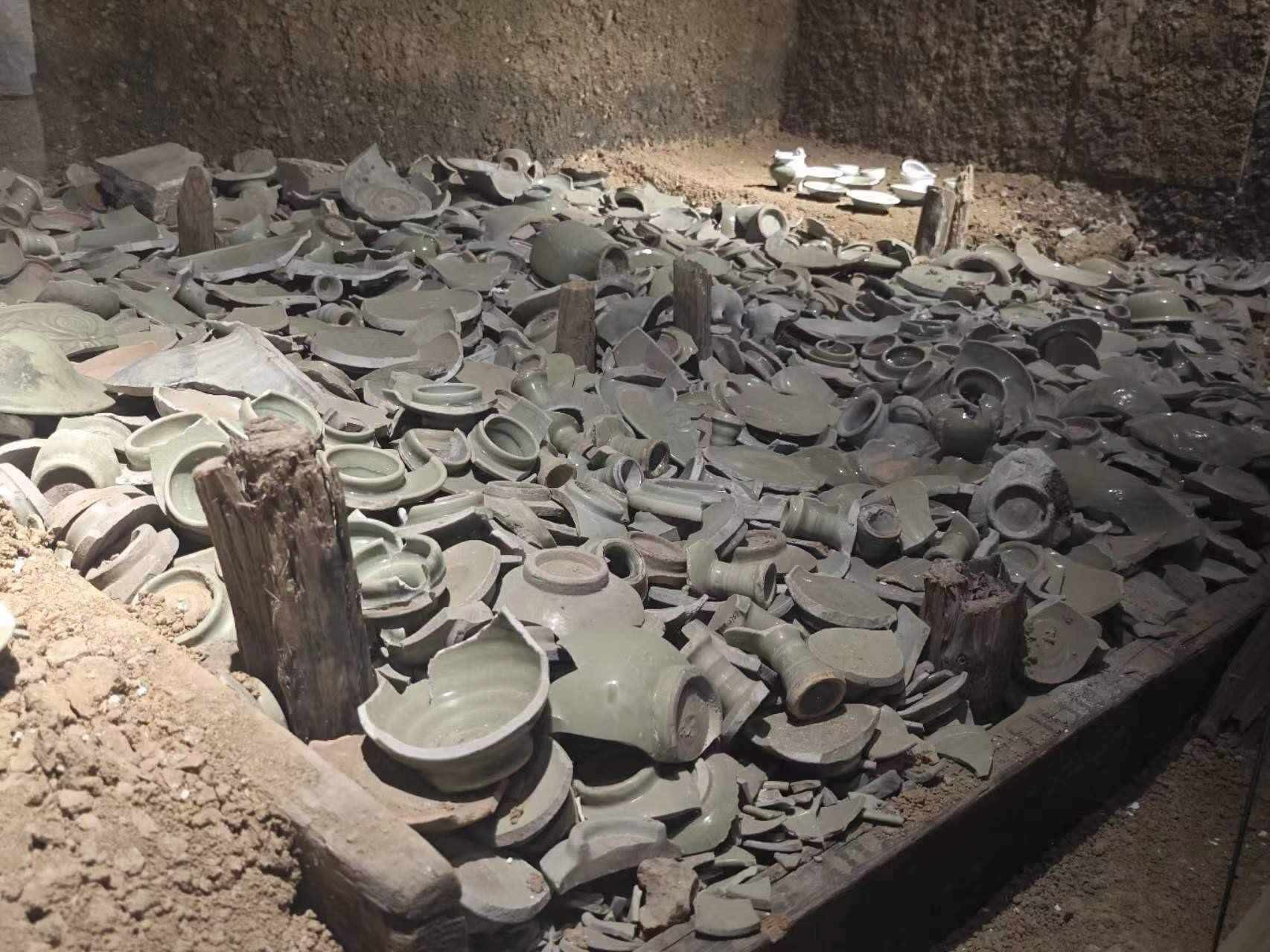 經(jīng)過(guò)“質(zhì)檢”的瓷器碎片。人民網(wǎng)記者 黃鈺攝