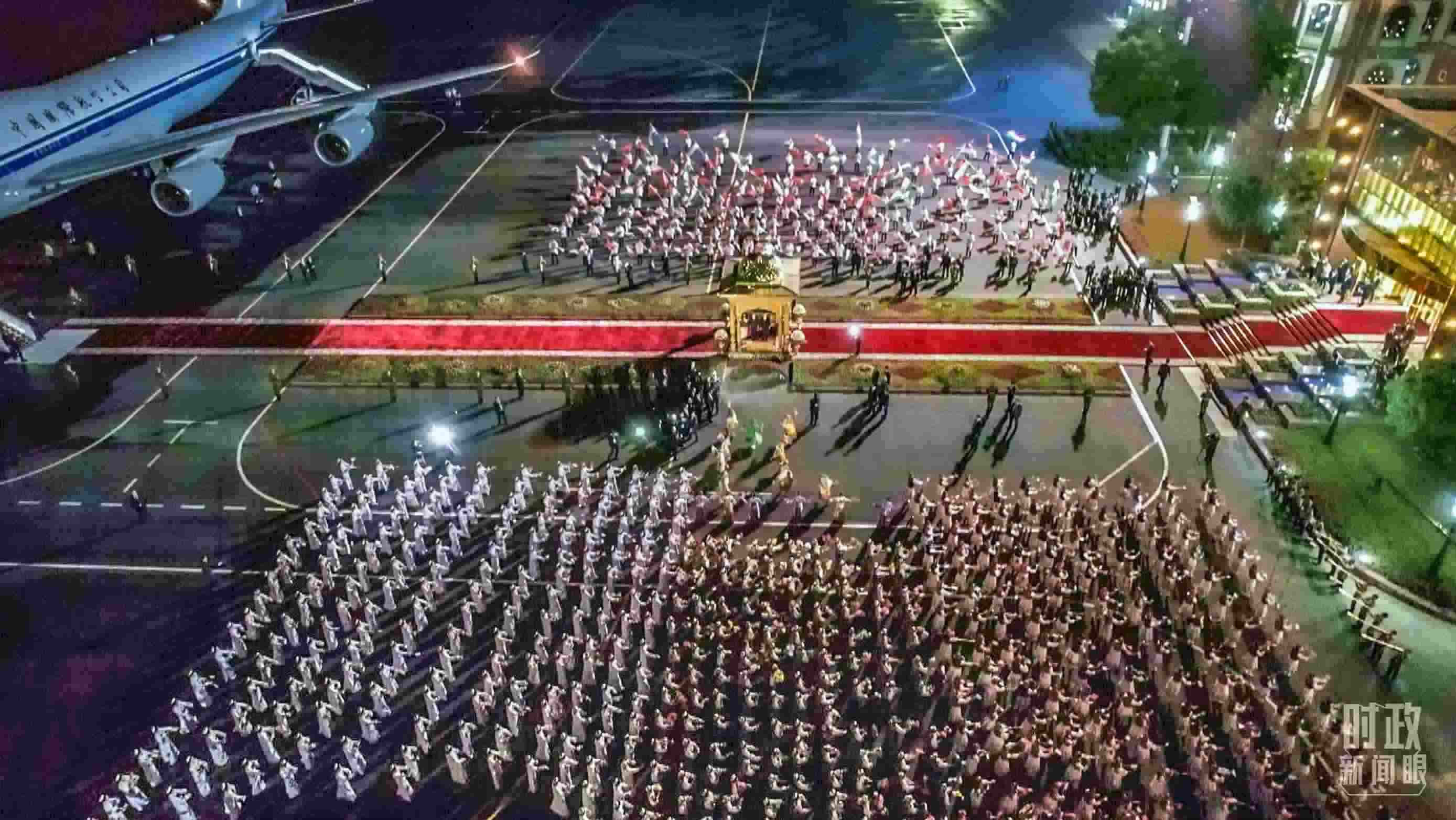 △塔方在機(jī)場(chǎng)舉行的盛大迎賓儀式。（總臺(tái)央視記者邢彬）