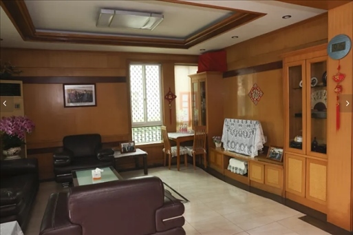 圖為魏來法家的客廳。