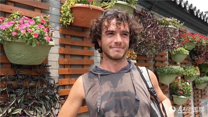 圖為意大利籍游客盧卡·拉·萬科（Luca La Vanco）。人民網(wǎng)記者 吳超嵐攝