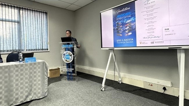 中國駐南非大使館參贊邱忠義致辭。南中經(jīng)貿(mào)協(xié)會(huì)供圖