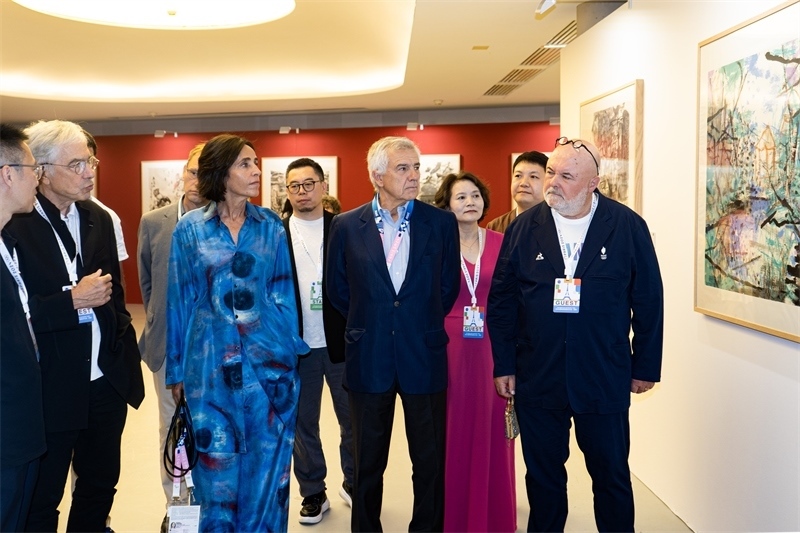 圖3：嘉賓參觀2024奧美大會（圖片：2024奧美組委會）