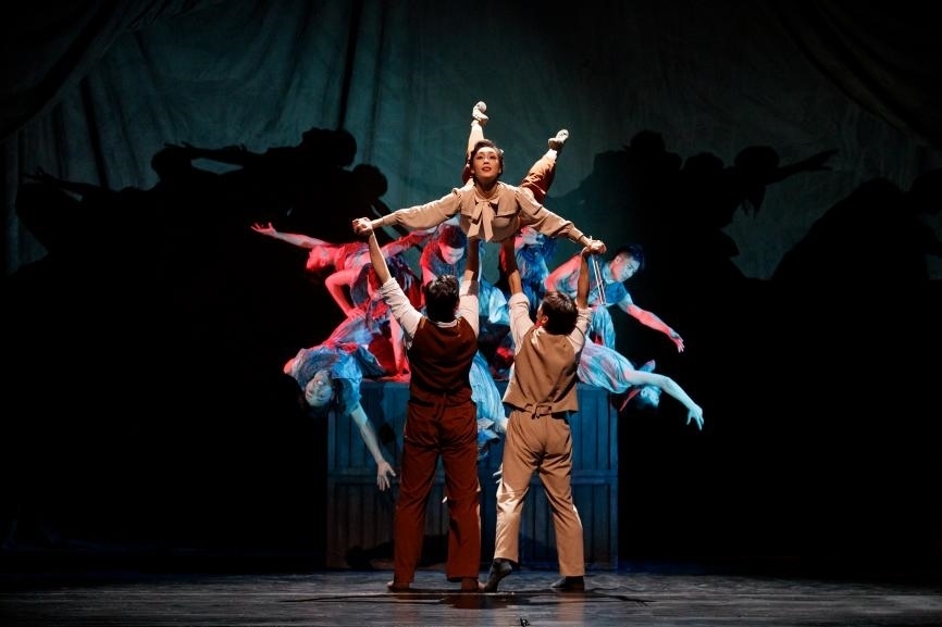 舞劇《熱血當(dāng)歌》演出現(xiàn)場。主辦方供圖