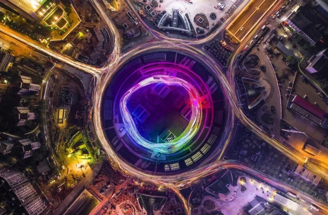 △武漢光谷正發(fā)展成為全國最大的光電子信息產(chǎn)業(yè)集群。