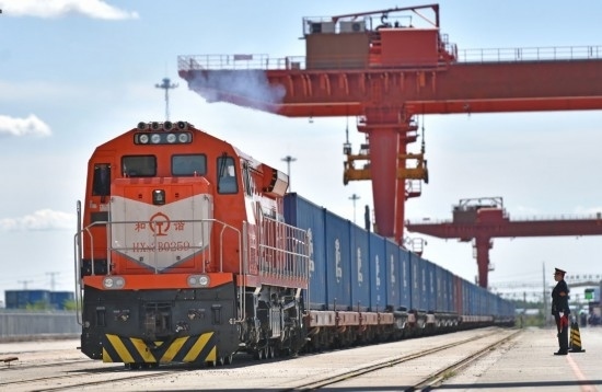 2023年9月19日，列車從中歐班列（沈陽）集結(jié)中心出發(fā)，將經(jīng)由滿洲里口岸駛向歐洲。截至2024年8月2日，中歐班列（沈陽）集結(jié)中心往返開行中歐班列數(shù)突破1000列，運(yùn)輸貨物超8萬標(biāo)箱。