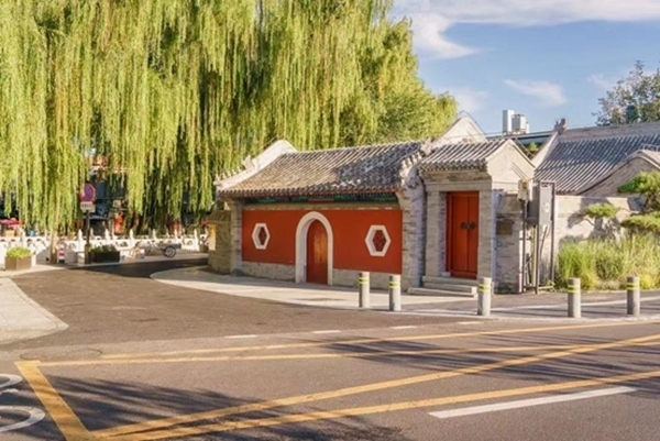 北京建筑大學古建保護與利用專業(yè)師生對北京德勝門內(nèi)大街開展空間品質(zhì)綜合提升項目，圖為項目竣工后的實景圖。校方供圖