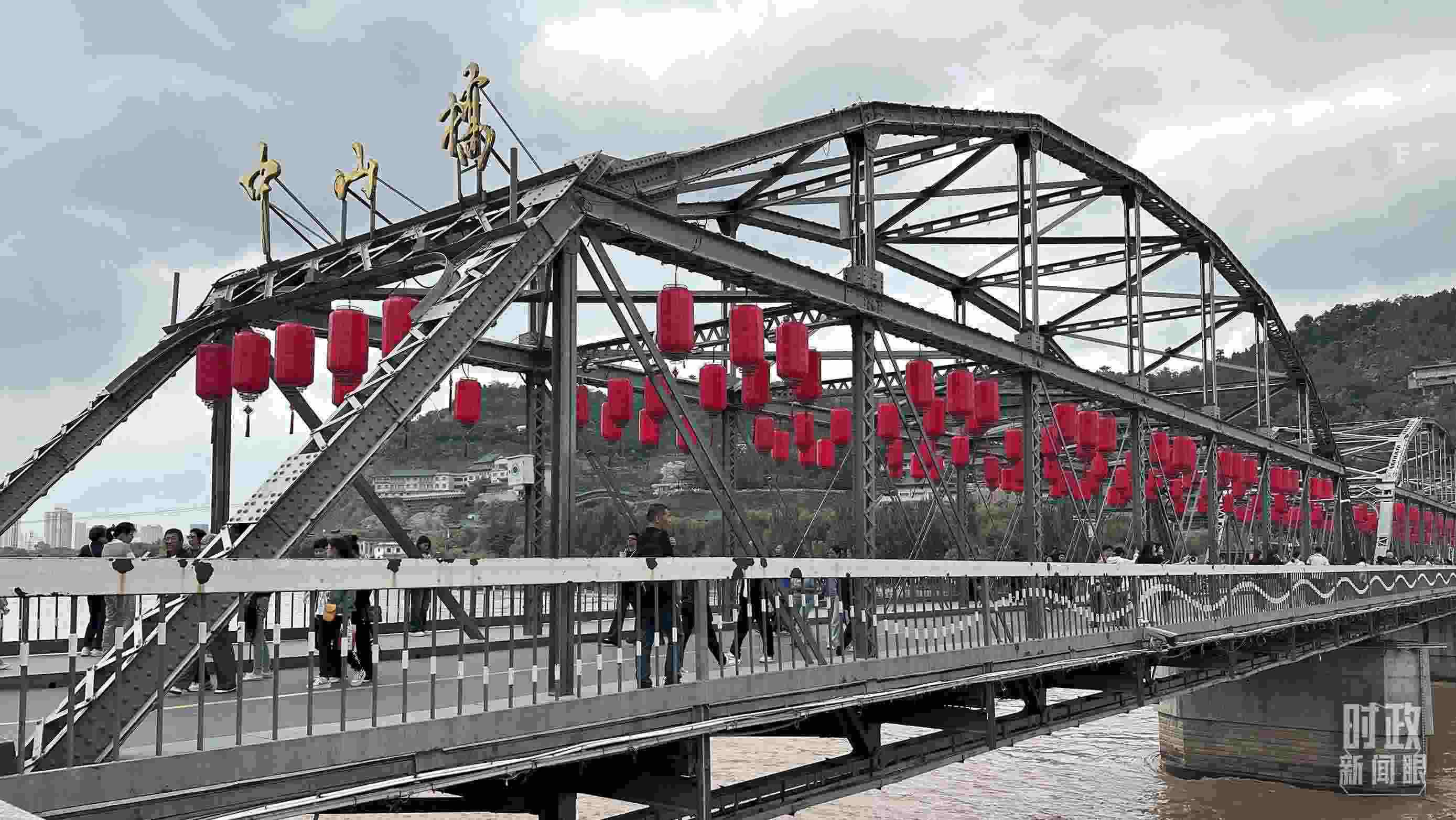 △中山橋。（總臺央視記者范一鳴、覃思拍攝）