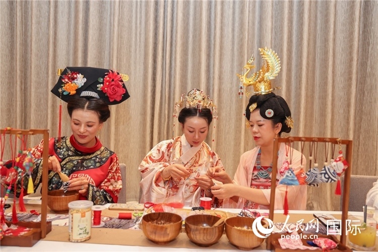 中國傳統(tǒng)文化展示。人民網(wǎng)記者任皓宇攝