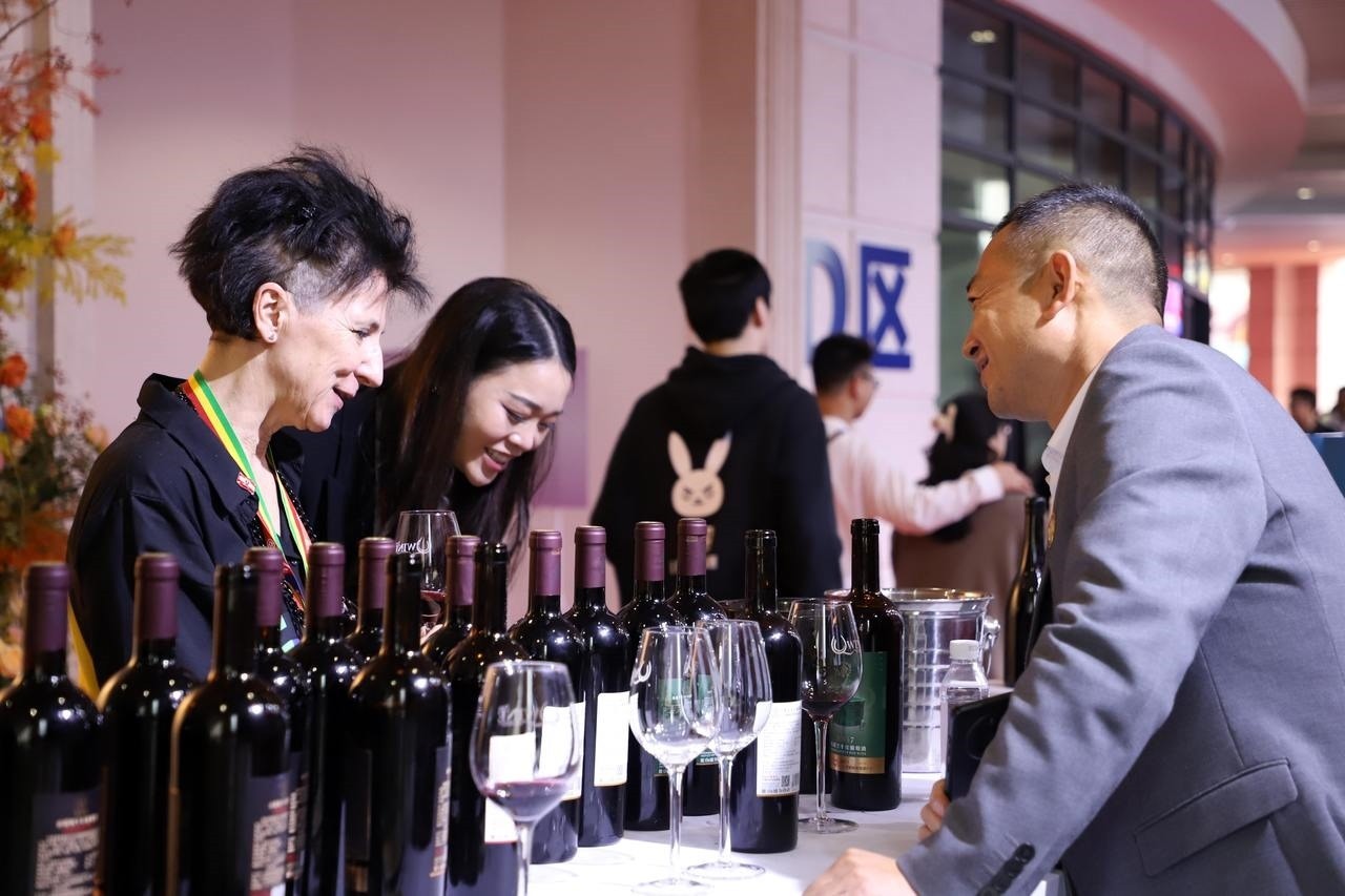 第五屆華僑進(jìn)口商品博覽會在浙江青田開幕。新華社記者 張曉潔 攝