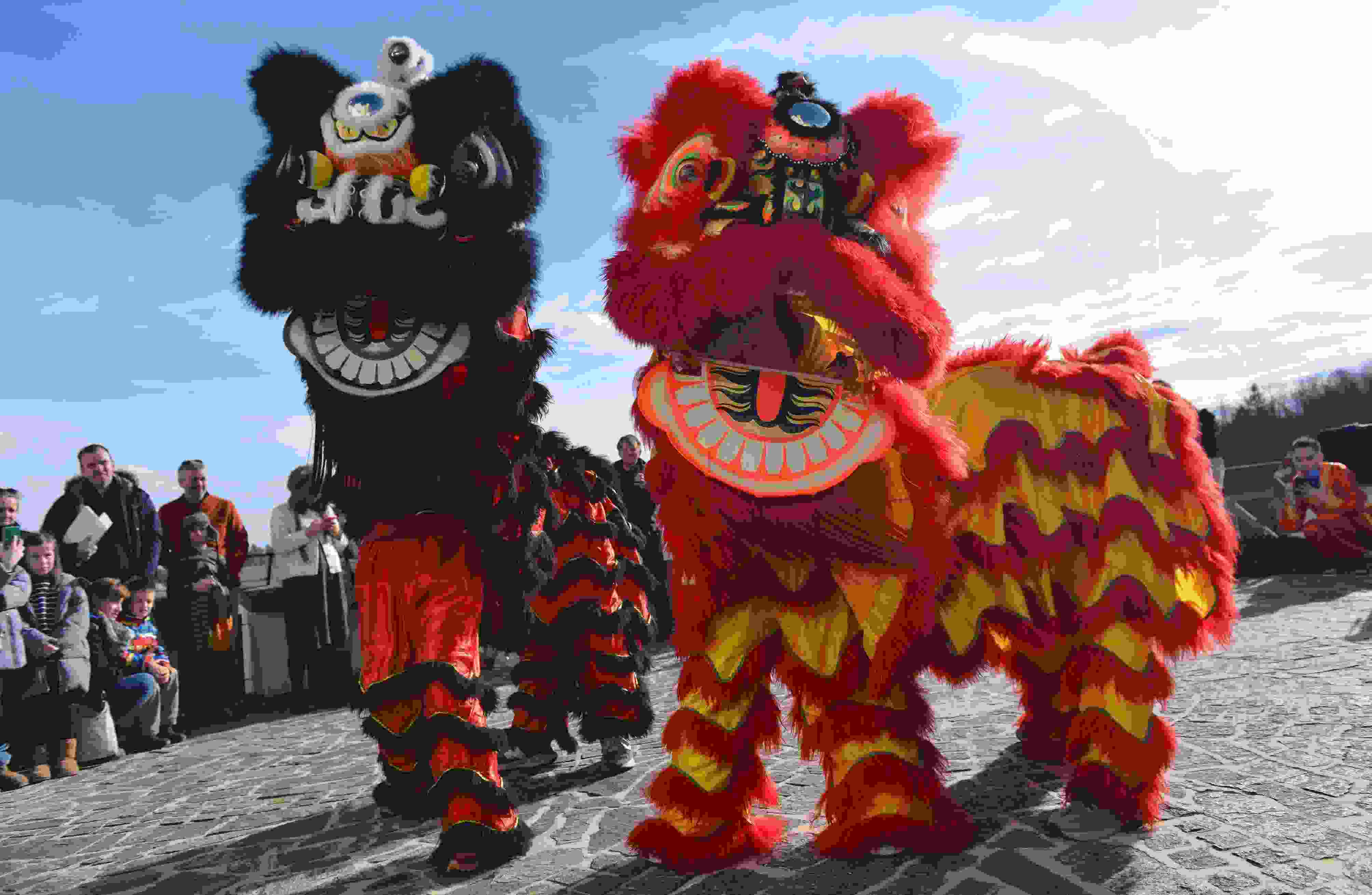 △當(dāng)?shù)貢r(shí)間2024年2月4日，克羅地亞克拉皮納，薩格勒布大學(xué)孔子學(xué)院舉辦一系列活動，迎接中國農(nóng)歷龍年春節(jié)。