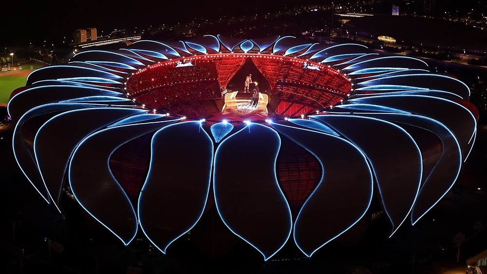 2023年9月23日，第19屆亞洲運動會開幕式上，最后一棒火炬手汪順和“數(shù)字火炬手”在開幕式上點燃主火炬。