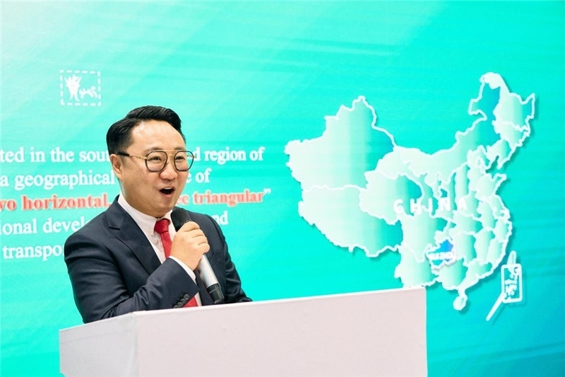 “中國館”貴州旅游推介會(huì)現(xiàn)場(chǎng)介紹。楊浩鵬