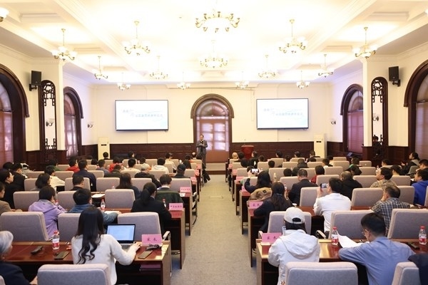 “杰出少年示范數(shù)學(xué)班”開(kāi)班儀式現(xiàn)場(chǎng)。校方供圖