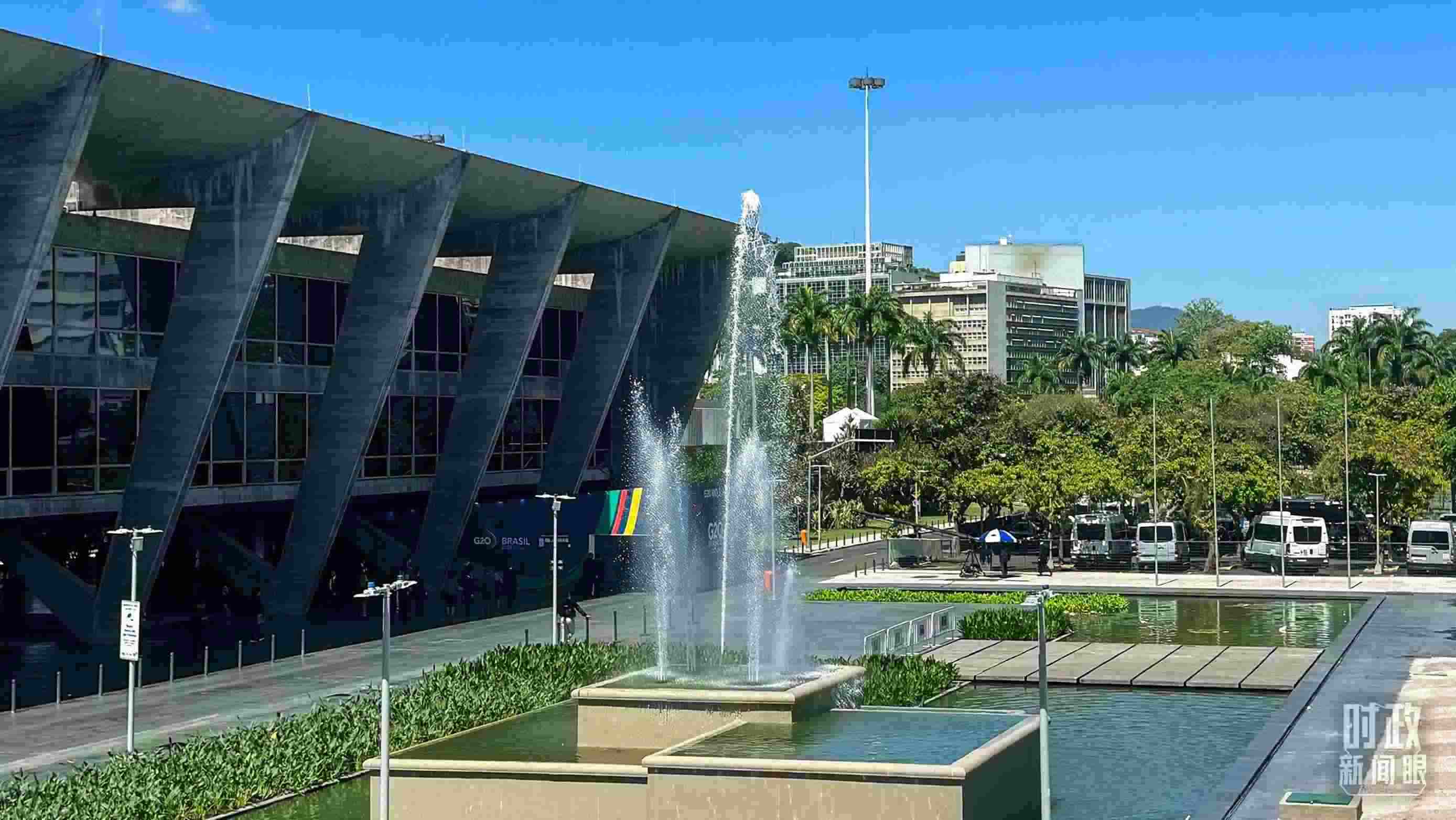 △G20峰會(huì)舉辦地，巴西里約熱內(nèi)盧現(xiàn)代藝術(shù)博物館。（總臺(tái)央視記者趙怡彬拍攝）