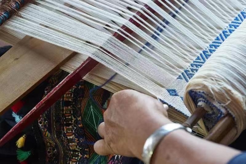 黎族傳統(tǒng)紡染織繡技藝。文化和旅游部非物質(zhì)文化遺產(chǎn)司供圖