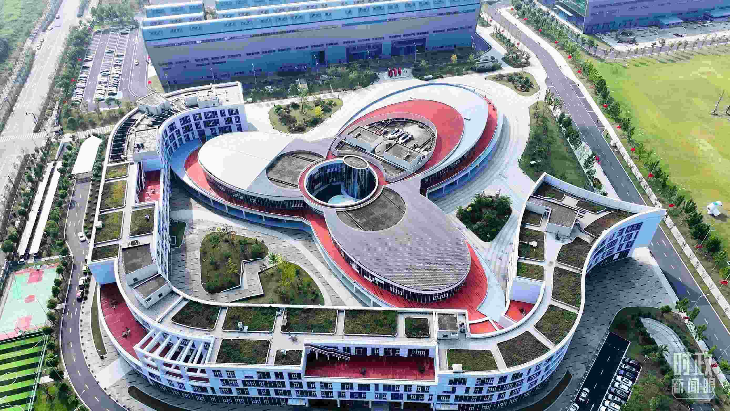 △位于合肥未來大科學(xué)城的聚變堆主機(jī)關(guān)鍵系統(tǒng)綜合研究設(shè)施園區(qū)。（總臺(tái)記者陳志猛拍攝）