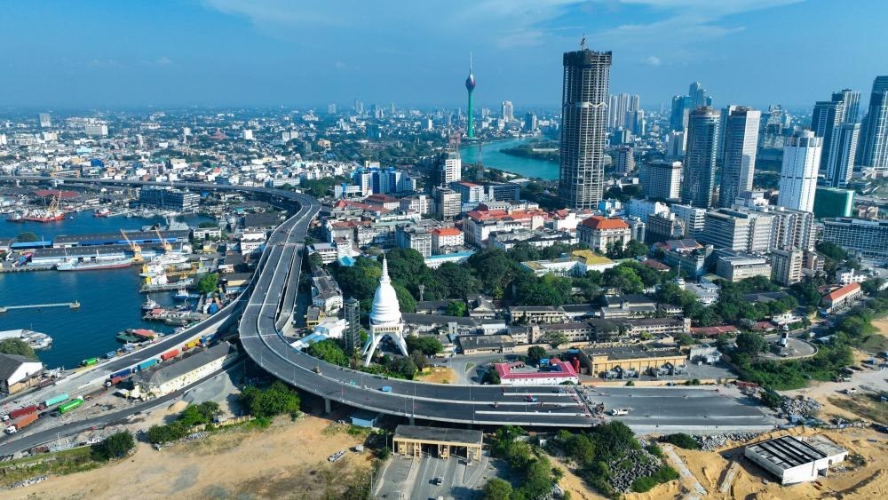 這是2025年1月13日拍攝的斯里蘭卡科倫坡風光（無人機照片）。新華社發(fā)