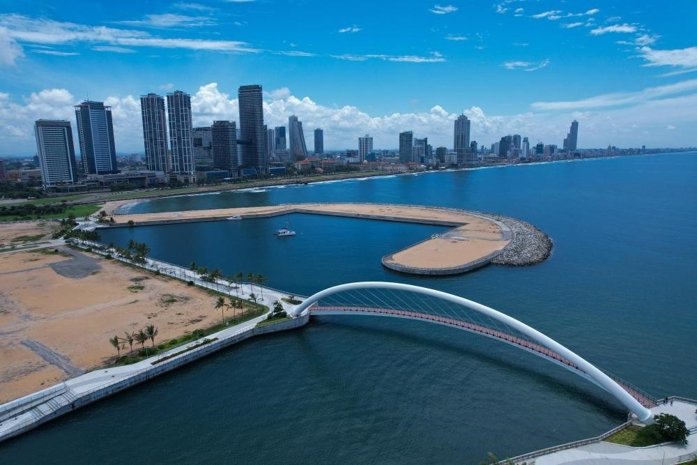 這是2024年10月26日在斯里蘭卡科倫坡港口城拍攝的城市風光。新華社發(fā)（科倫坡港口城供圖）