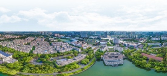 成都理工大學(xué)全景航拍圖。成都理工大學(xué)供圖