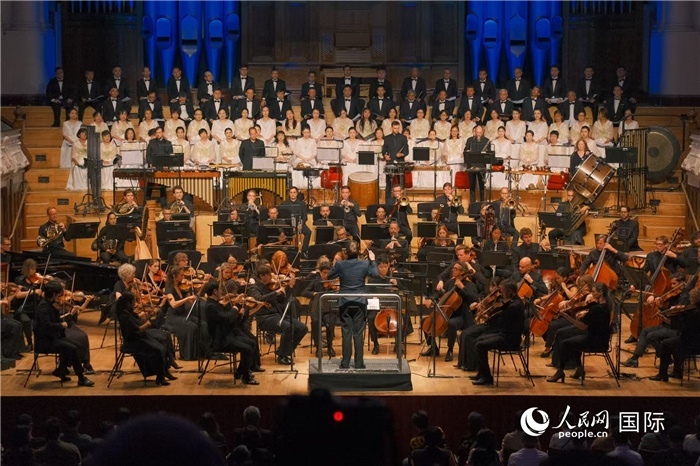 奧克蘭市政廳《空?！方豁懬莩霈F(xiàn)場(chǎng)。張波若攝