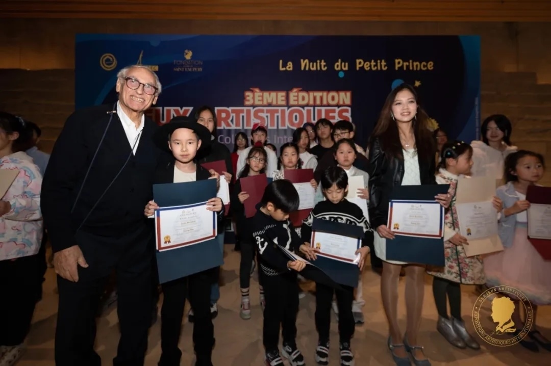 第三屆國(guó)際藝術(shù)聯(lián)創(chuàng)聯(lián)展盛大開(kāi)幕。法中交流促進(jìn)會(huì)供圖