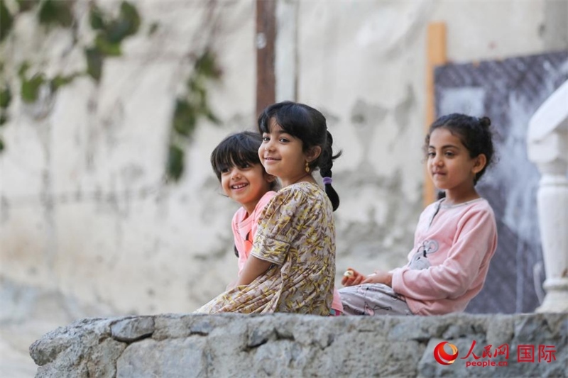 庫姆扎爾村的兒童。人民網(wǎng) 塔里克·易卜拉欣攝