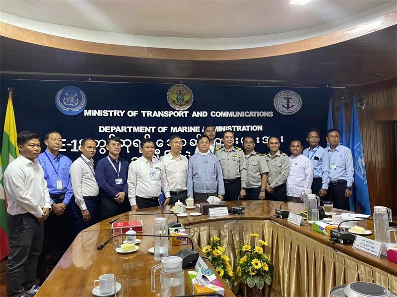 緬甸第18屆國(guó)家級(jí)港口設(shè)施安全聯(lián)合演習(xí)頒獎(jiǎng)儀式現(xiàn)場(chǎng)。中緬油氣管道公司供圖