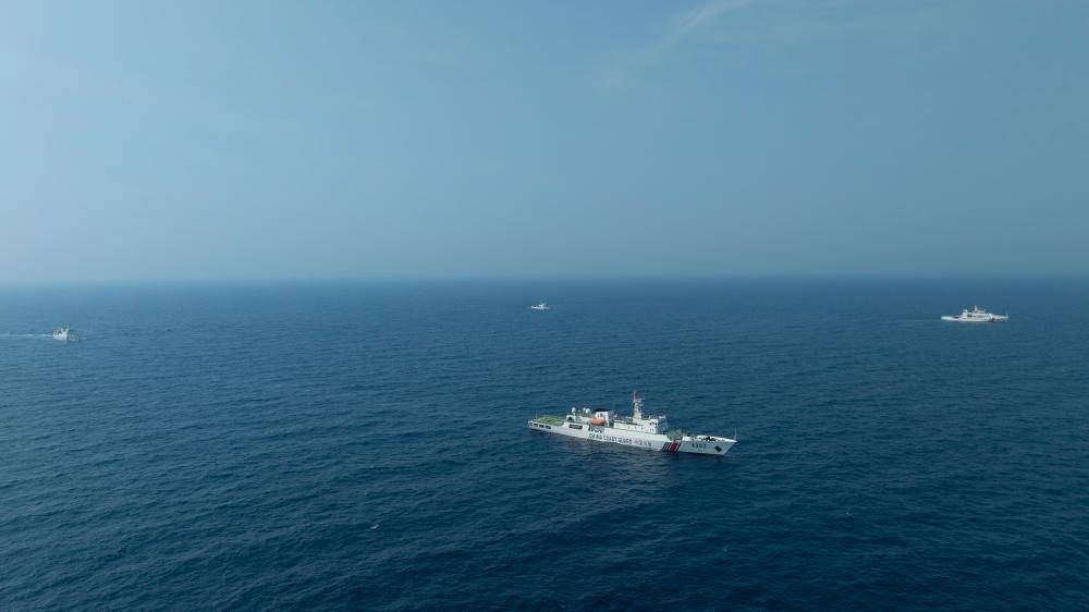 4月22日，中越海警艦艇編隊(duì)在北部灣海域開展聯(lián)合巡邏。（中國(guó)海警供圖）