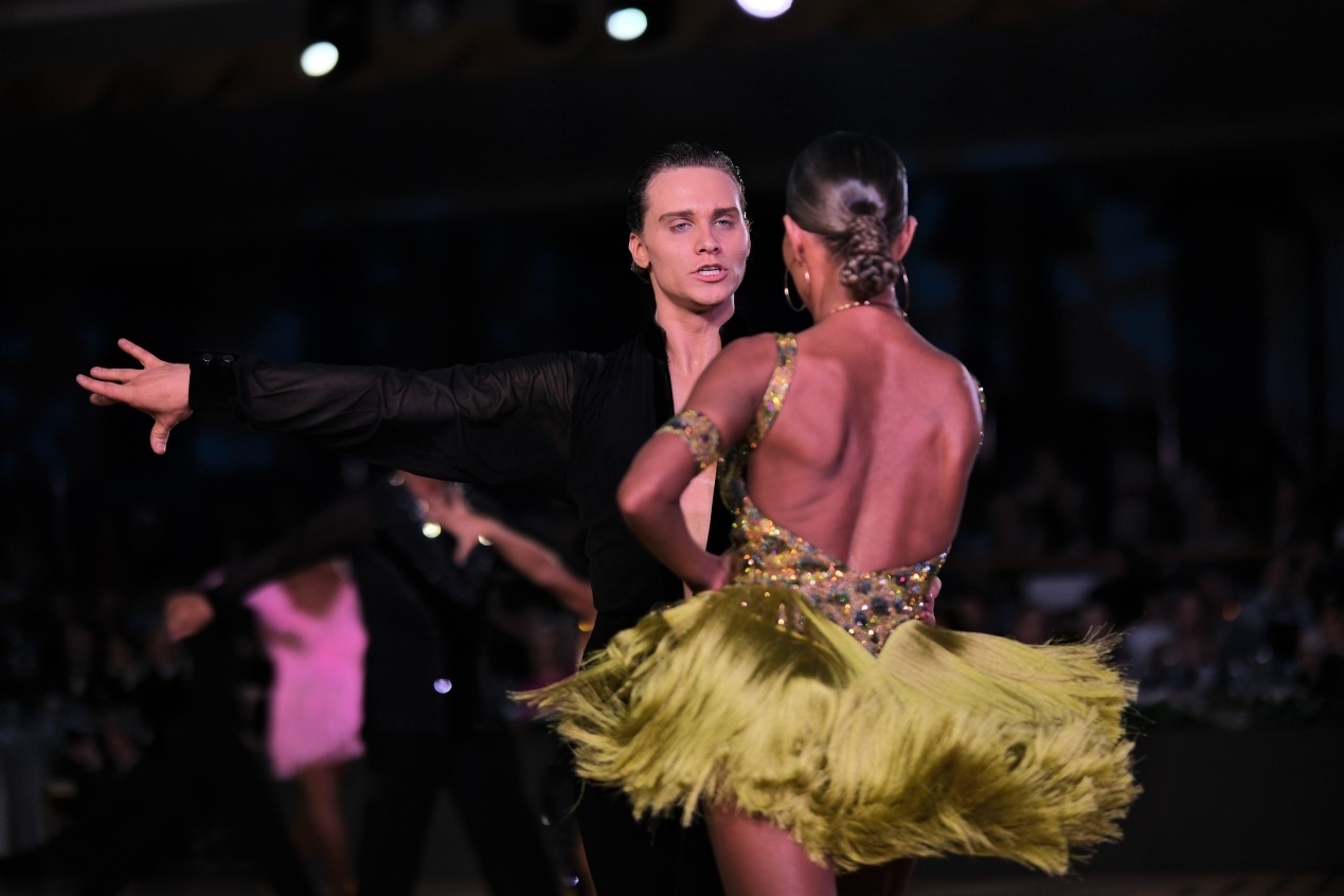 第七屆“克里姆林宮杯”國(guó)標(biāo)舞錦標(biāo)賽現(xiàn)場(chǎng)。于子恒攝