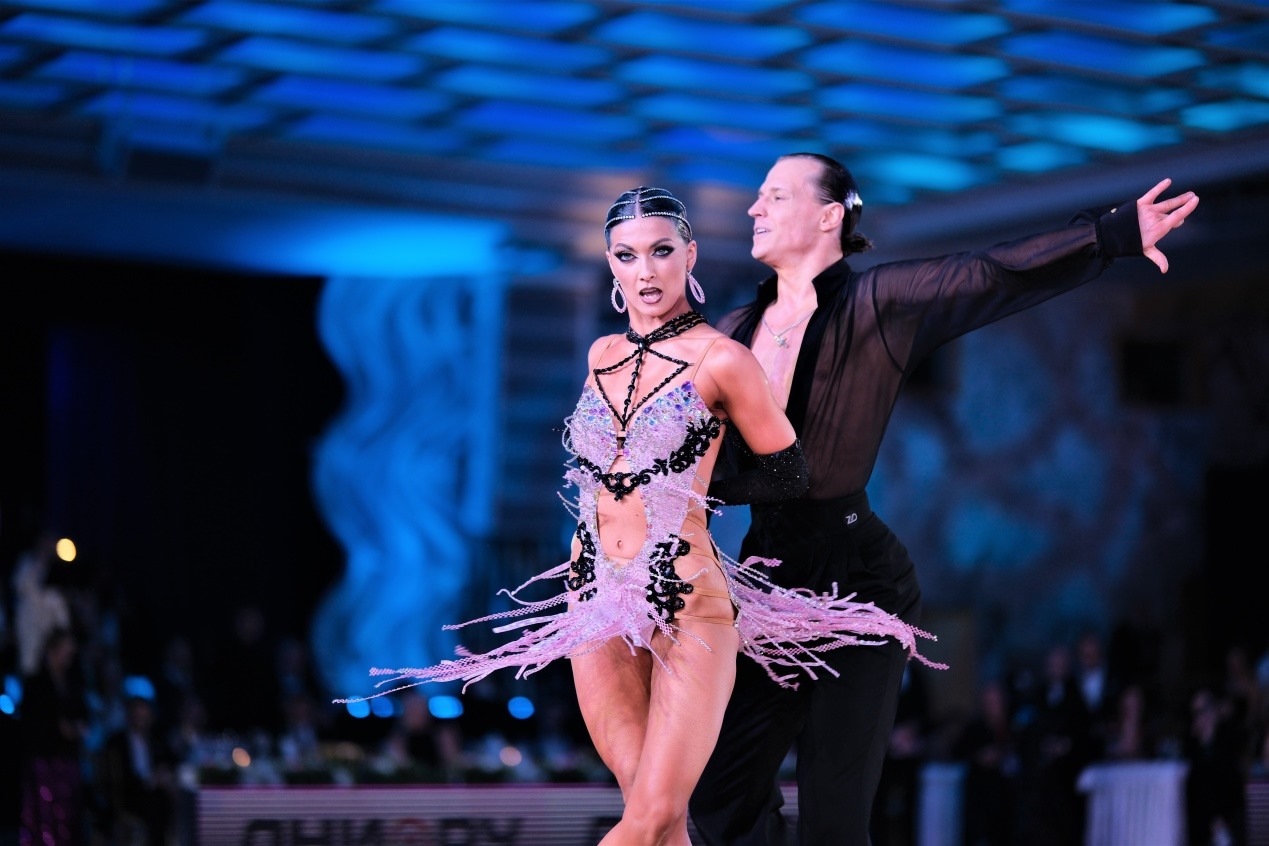 第七屆“克里姆林宮杯”國(guó)標(biāo)舞錦標(biāo)賽現(xiàn)場(chǎng)。于子恒攝