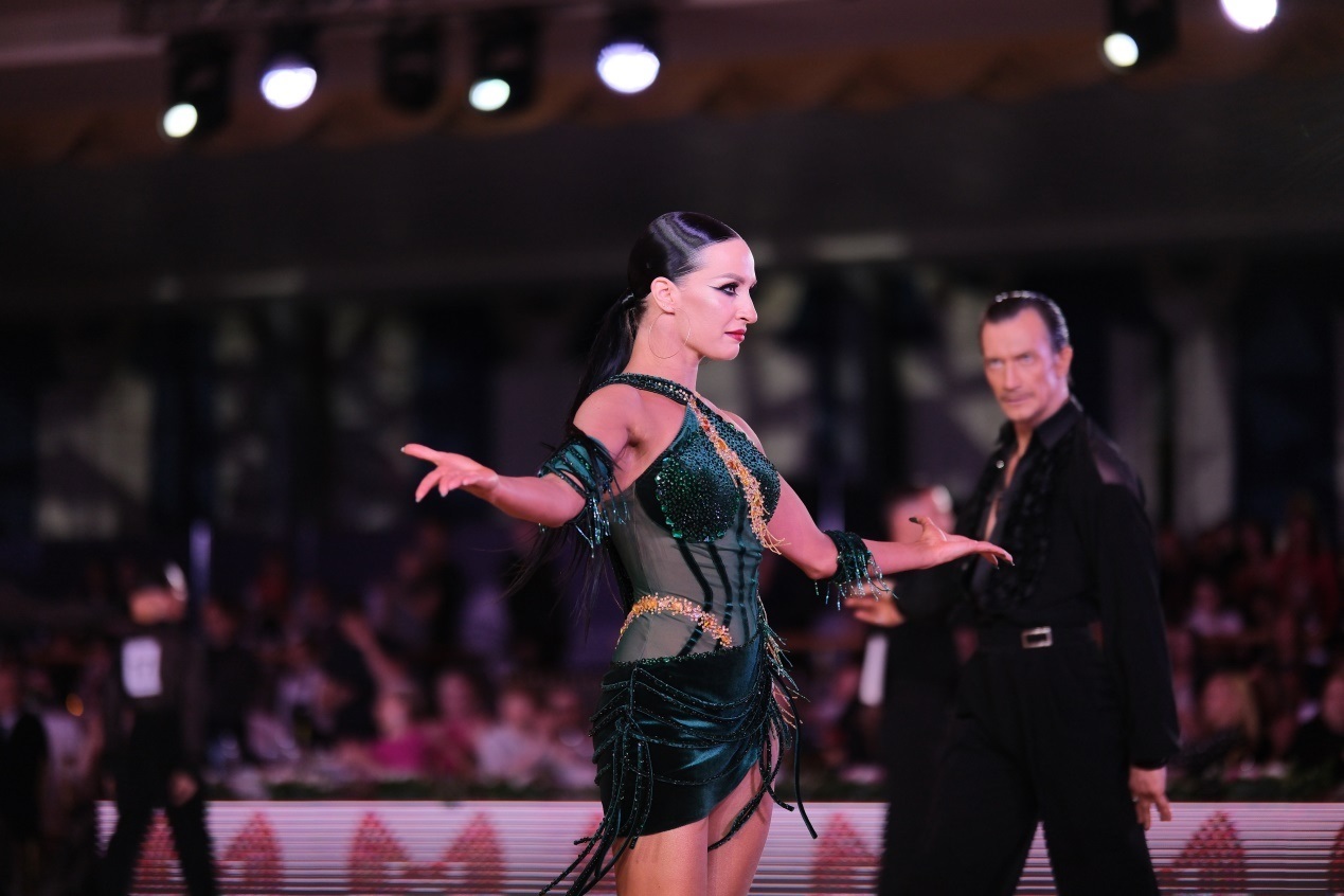 第七屆“克里姆林宮杯”國(guó)標(biāo)舞錦標(biāo)賽現(xiàn)場(chǎng)。于子恒攝