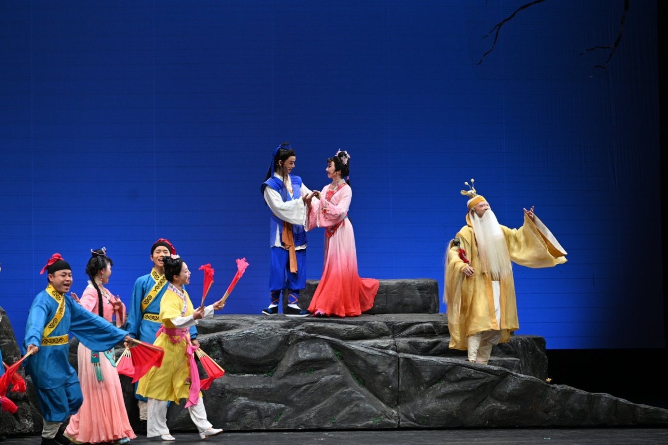 《七妹與蛇郎》演出劇照。國(guó)家大劇院供圖