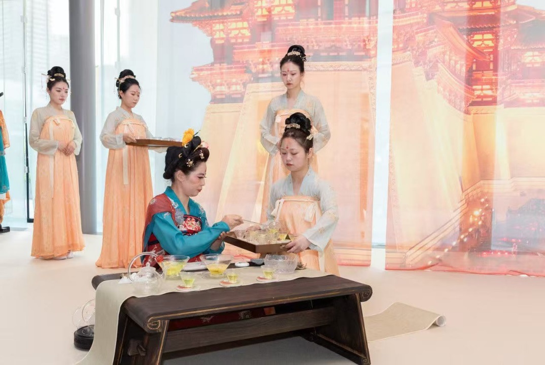 牡丹迎賓茶。中國駐大阪旅游辦事處供圖