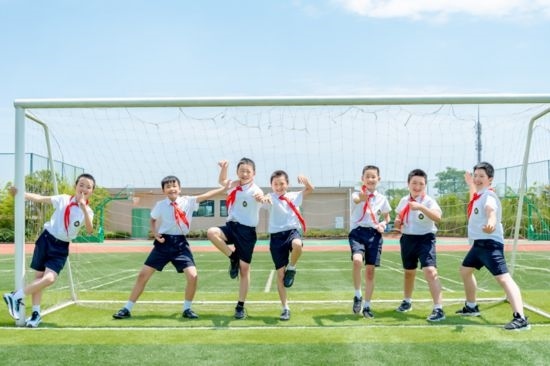 重慶高新區(qū)學(xué)子。