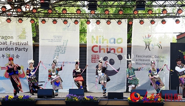 舞蹈《迎客歌》。人民網(wǎng)記者 殷淼