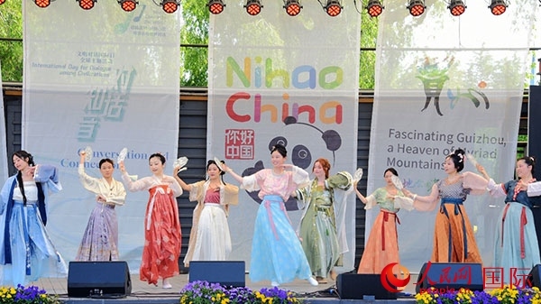 舞蹈《寄明月》。人民網(wǎng)記者 殷淼